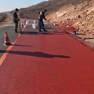 宛城一是彩钢瓦喷漆翻新,地面喷涂